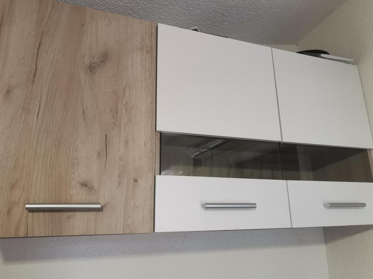 Jelly Apartment Visoko Buitenkant foto
